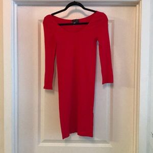 Very pretty 3/4 sleeve red dress